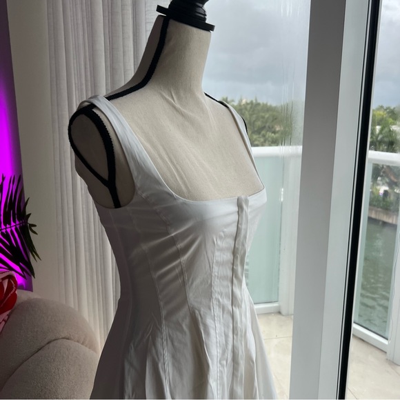 Theory Women’s White Scoop Neck Button Up Dress | US 0 - Picture 6 of 14